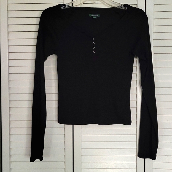 Wild Fable Black Ribbed Long Sleeve Crop Top with Snap Buttons - Picture 2 of 4